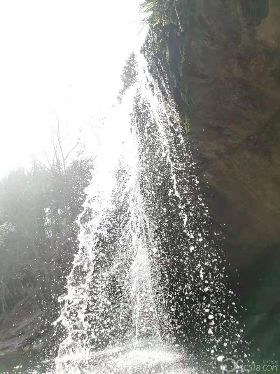 冬季单品如何搭配一起才好看？游戏画面